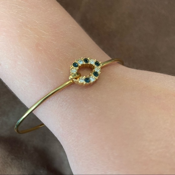 Avon Plaza Collection simulated sapphire diamond heart gold tone hook bangle - Picture 6 of 7